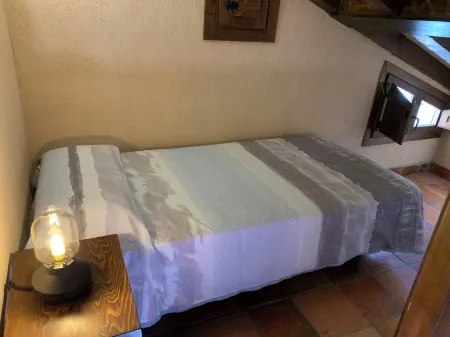 Coquettish and spacious attic, with more than 70 meters, very luminous. Отели в г. Pedraza