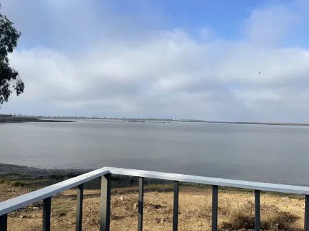 Villa in front of the sea