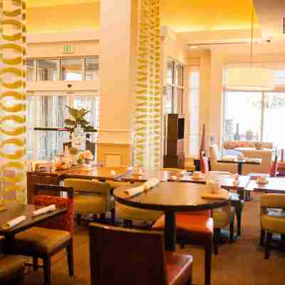 Hilton Garden Inn Redding Dining/Meeting Rooms