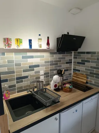 Comfortable studio 5 min from auxerre Отели в г. Yonne