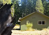 Cozy 3-Bed, 2-Bath McKenzie Bridge Home with AC & EV Charger