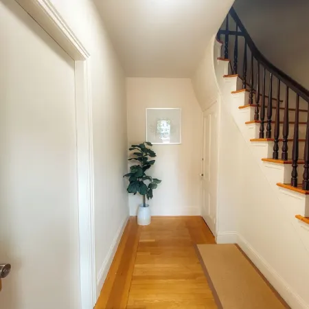Charming 2-bedroom house super close to Brown & RISD, Wayland Square