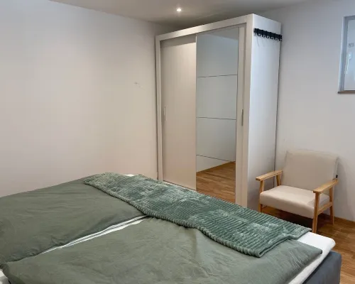 1,5-room, top equipped, 4 pers., basement, parking lot, self check-in Hotels in Flintsbach