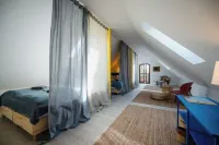 Haus am See mit Sonnenterrasse für 8 Gäste Hoteles en Herrsching am Ammersee