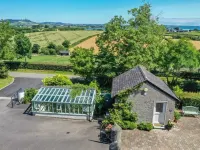 The Stables At Ballygraffan - Maurice's Stable Hotels in Newtownards