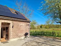 Die alte Waldkate - Cozy vacation home in a forest location فنادق في Kevelaer