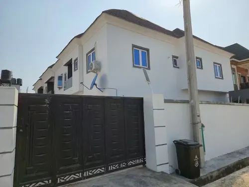 2 Bedroom 5G WIFI | Work Desk 24/7 Security Hotels in Sangotedo