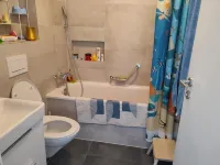 Room in our family home, close to the station and services Hotels in See District