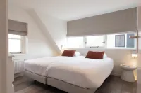 Harry, Luxury property in center of NES