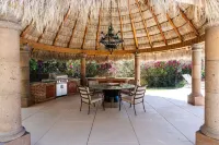 Villas Escondido, Villa #1 one Bed. Suite Only 3 km-2ml to beach and shopping. Hotels in Bahia de Banderas