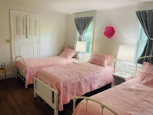 Families, Private Farm, Event Space, Petting Zoo onsite, Cedar PT sports center