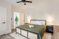 Elm City Escape - Modern + Cozy
