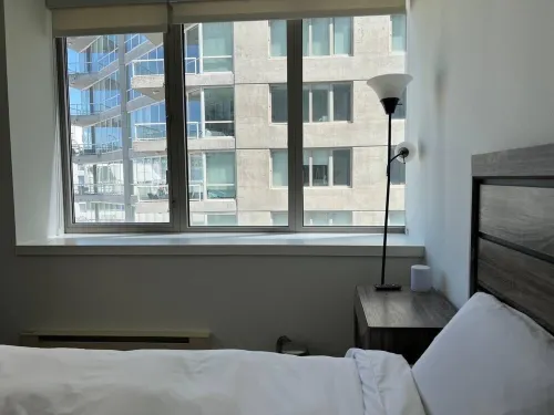 Spacious 1b1b oasis in luxury SF building with bay bridge view & full amenities