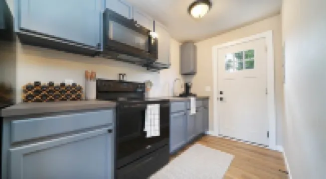 Cozy Updated Apartment Walking Distance to Downtown Fruita
