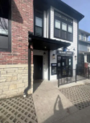 The Birdcage at The Hawk sleeps 10 - 2 bedrooms & 2 1/2 bathrooms.