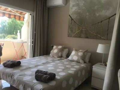 Studio sea view Benalbeach