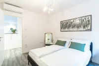 Residenza The Rock, Appartamento Deluxe con Balcone, A/c, Parcheggio, Wi-fi 나고 호텔