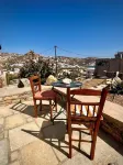 House with garden in the bay of Yialos, 400 m from the sea Hotels in Ios