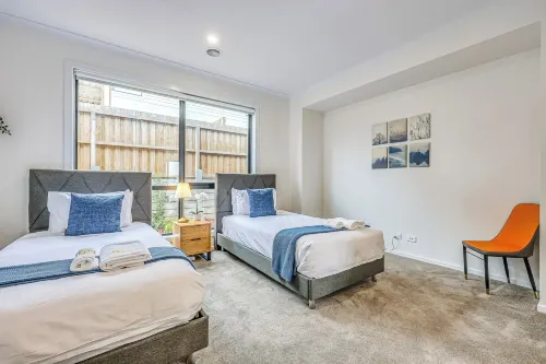 StayAU 5BR Family Getaway GreaterGeelong in Duneed - 2-Star