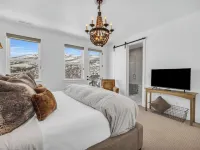 Mountain Lake Getaway - Chef's Kitchen - High End Hotels in Hideout