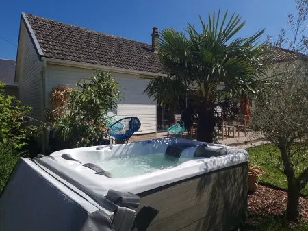 VILLA POPPIES HOLIDAY - LUXURY & EXCEPTIONAL IN OUISTREHAM, FEET IN THE WATER x1f30a;