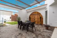 Super casa de playa con piscina y cancha fulbito Hotels in 