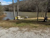 2-Bedroom Lake House on Watts Bar Lake outside Kingston, TN Hotels in Roane County