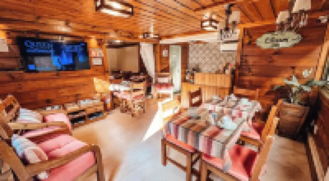 Pousada Charm 卡內拉