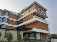 HOTEL SHIVAM EXECUTIVE Hotels in Waki Tarf Wada