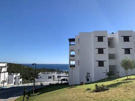 Air-conditioned apartment Отели рядом с достопримечательностью «Plage de Cabo Negro»