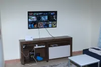 'The'  Kakamega 1 bedroom serviced apartment, 2 minutes drive from Kakamegatown. Hotel in zona Kakamega forest