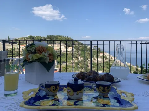 Lucy's house - comfortable apartment in Amalfi