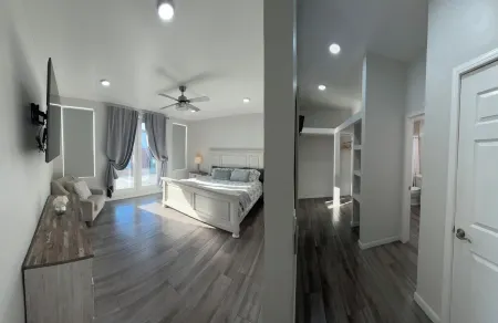 Spacious 4-bedroom house with game room and beach club in charming Rosarito