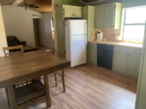 A quiet country retreat 8 miles from town. Hotels in Dimmit County