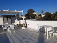 Elegant and comfortable apartment with terrace and swimming pool