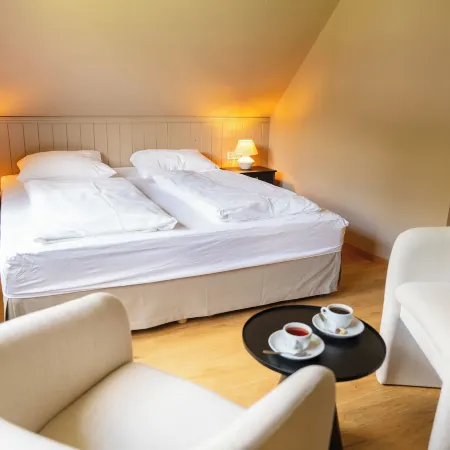 Seehotel Köllnitz Отели в г. Одер-Шпре