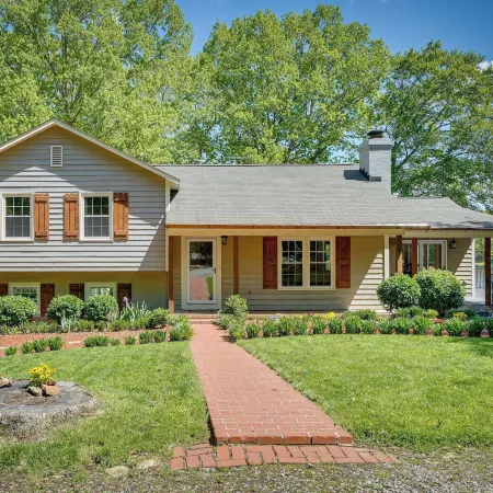 Lakefront Vacation Rental w/ Views & Hot Tub!