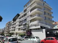 Super Appart 50 m from Martinez and the Croisette Hotels in Pointe Croisette