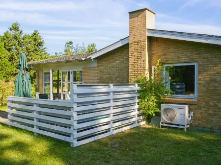 "Gisa" - 400m from the Sea