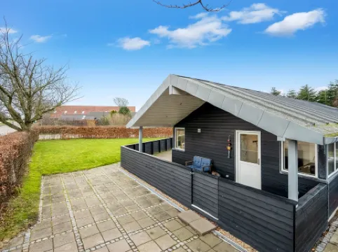 "Carlie" - 250m to the Fjord