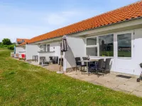 "Sandrine" - 400m from the sea