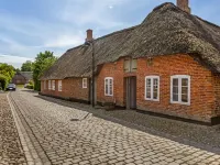 "Deik" - 25km from the sea