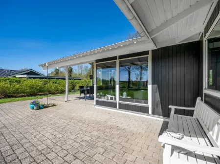 "Sigbrith" - 350m to the Fjord Отели в г. Hemmet