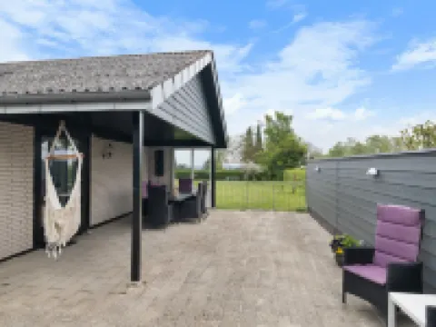 "Andine" - 250m from the sea Hotels in Nyborg