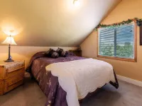 Kaspers Kountryside Inn Hotels in Victor