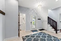 1890's charm on Bourbon Trail- 7 distilleries w/in 25min! Bourbon Room in house! Hotels in Lawrenceburg