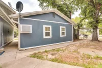 Kingston Cabin Rental Walk to Lake Texoma Beaches - 3-Star