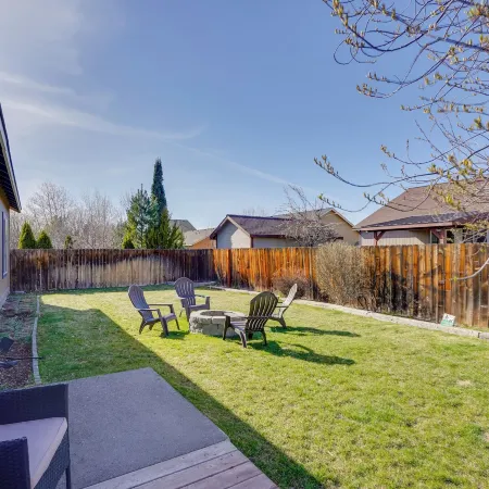 Charming Bend Home w/ Porch & Yard: Great Location