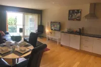 Apartment-Sleeps4-Balcony-Parking-Petsok