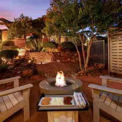 Hilton Sedona Resort at Bell Rock Hotel Exterior